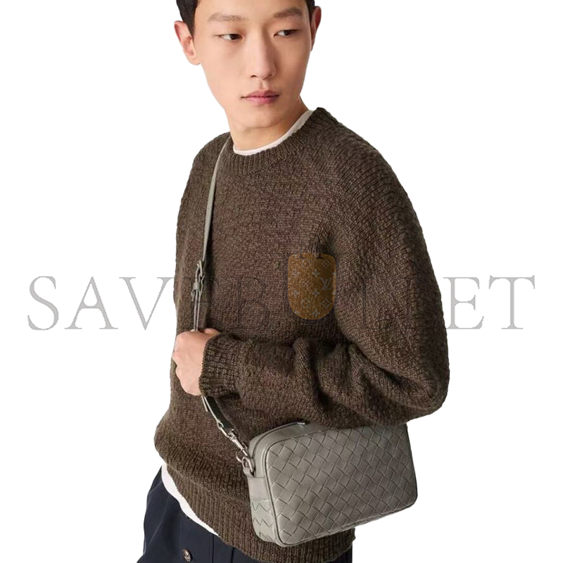 BOTTEGA VENETA SMALL INTRECCIATO CAMERA BAG 755923 (24.5*15*6cm)